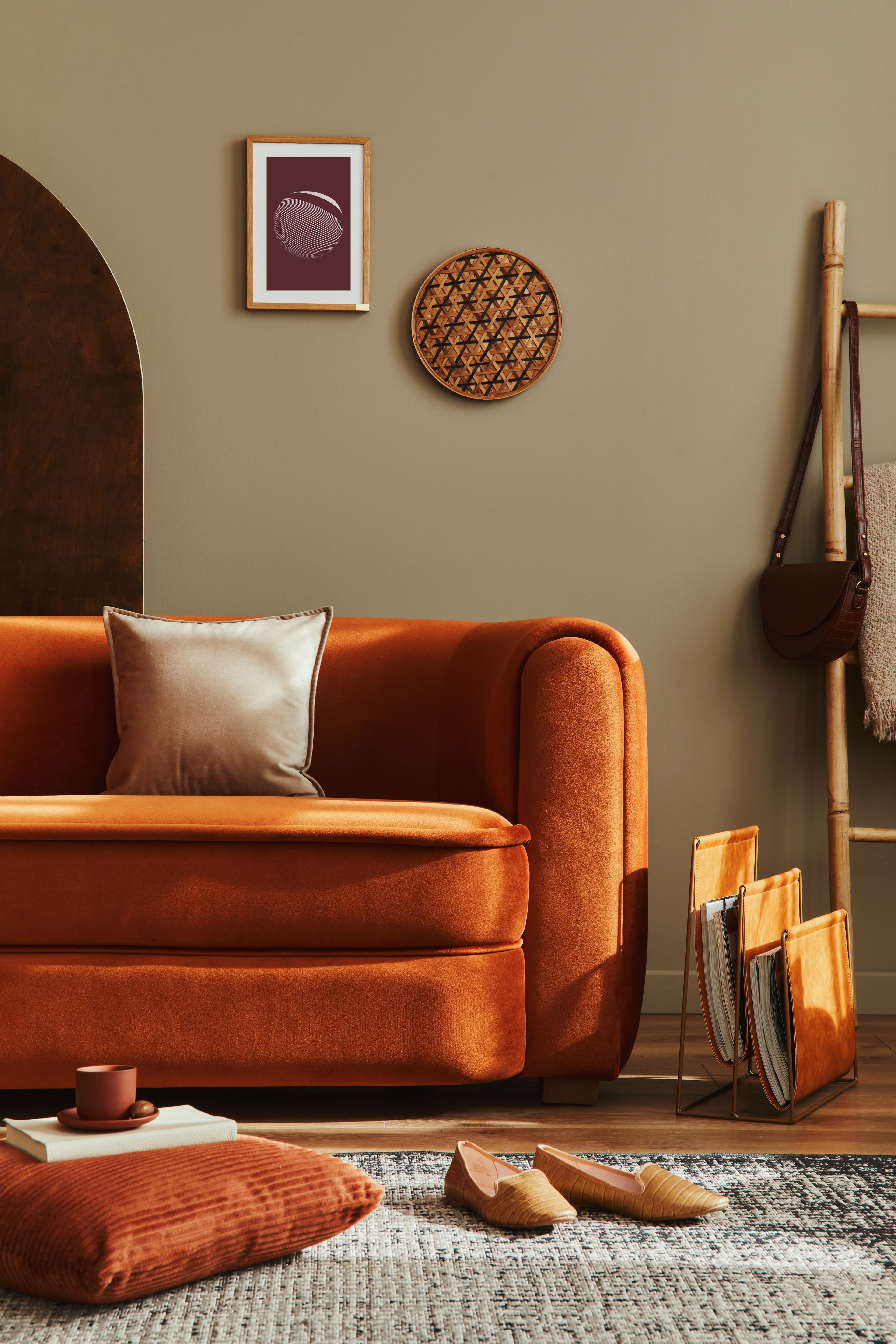 Sofa elegante para sala de estar.